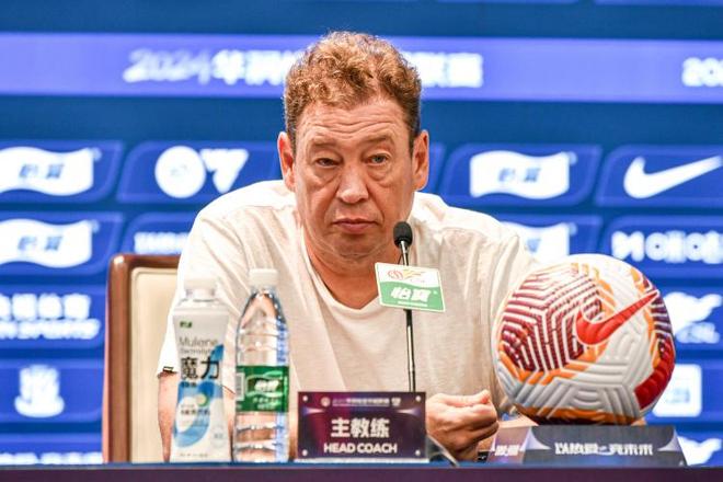 中超外籍裁判判罚尺度_申花适应外籍裁判问题_中超的外籍裁判名单