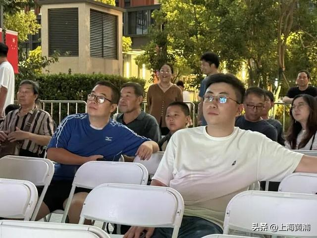 半淞园路街道中超观赛派对_直播中超_露天足球观赛派对